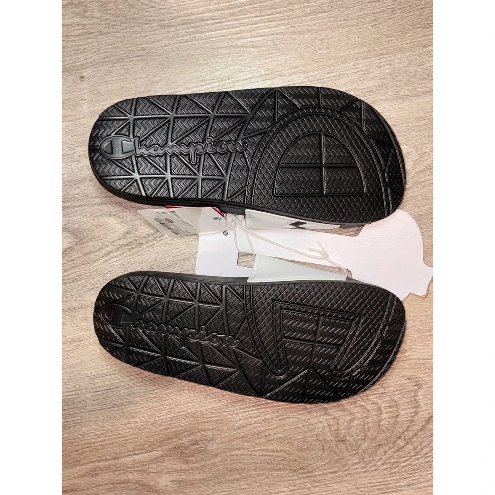 Champion Women IPO Squishy Slides Black White Athletic Sandals W6 T0650